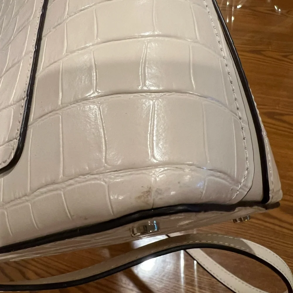 Kate Spade Cream Croc-Embossed Shoulder Bag - Picture 8 of 11